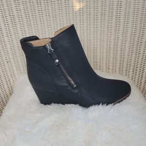 NWOT Soul Naturalizer Haley Booties